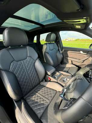 Audi Q5S S-line Sunroof 2018 black image 5