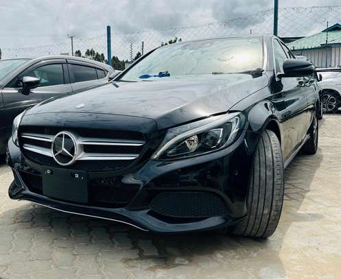 Mercedes Benz C200 2018 black image 2