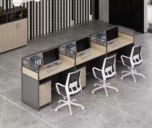 3 Seater Cubic Office Workstation image 8