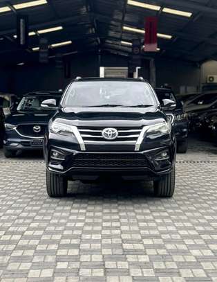 Toyota Fortuner SUV Black Spacious Roof Rack image 9