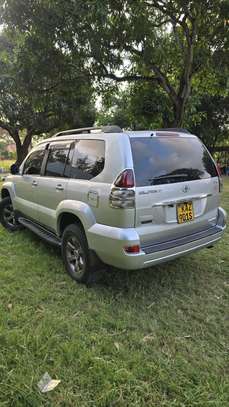 TOYOTA LANDCRUISER PRADO AUTOMATIC DIESEL 2002MODEL image 6