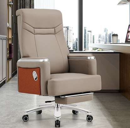 Office Chair: CEO Reclining Executive Seat image 6