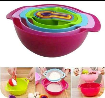 10in1 Measuring bowl/sieve &cups image 3