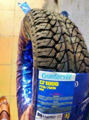 225/45R17 Comfoser tires Brand New free fitting image 1