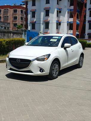 Demio 2018 model petrol engine image 3