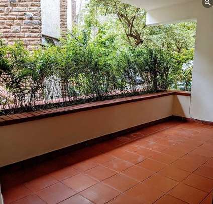 2 bedroom apartment for rent in Kilimani image 8