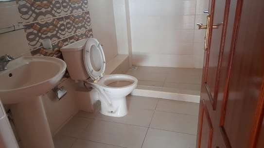 Serviced 3 Bed Apartment with En Suite in Westlands Area image 8