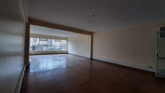 778 ft² commercial property for rent in Upper Hill image 4