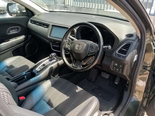Honda vezzel hybrid jungle green image 7