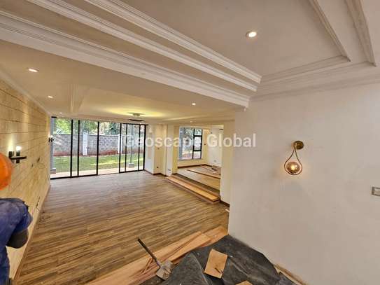 5 Bed House with En Suite in Lavington image 18