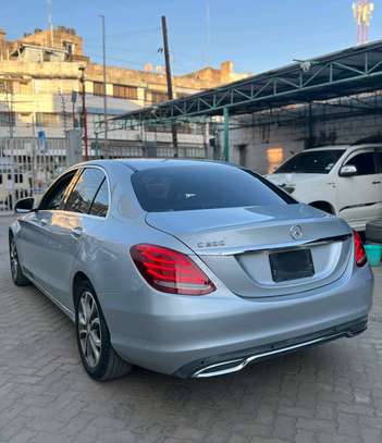 mercedes c200 slightly used kdm image 4