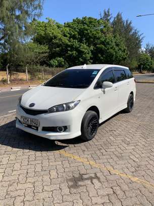 TOYOTA Wish 2010 White image 1