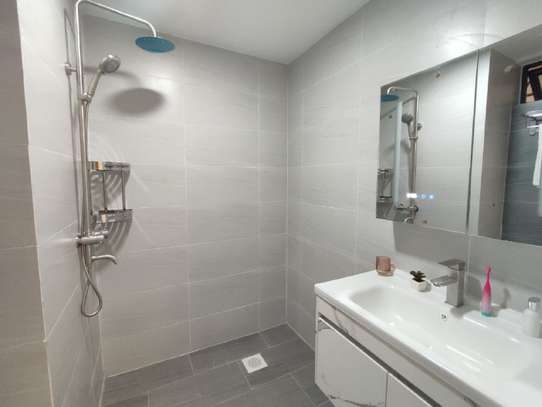1 Bed Apartment with En Suite in Upper Hill image 15
