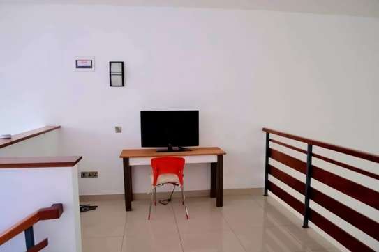 Furnished 3 Bed Apartment with En Suite in Westlands Area image 5