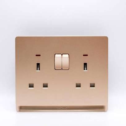 Executive switches and sockets image 6