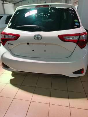 Toyota vitz 1300cc image 5