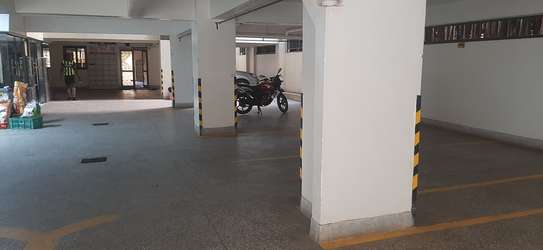 5 Bed Apartment with En Suite at 6Th Avenue Parklands image 19