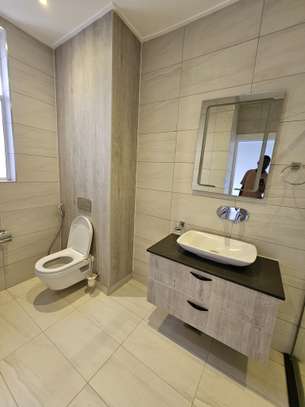 2 Bed Apartment with En Suite in Westlands Area image 4
