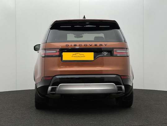 2020 Land Rover Discovery HSE Luxury image 6