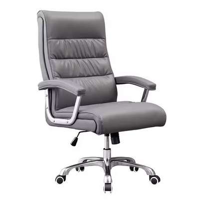 Office chair: Leather Executive Office Chair with Wheels image 2