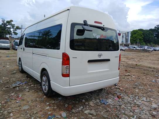 Toyota Hiace 9L image 4