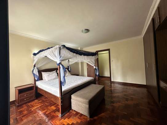 Serviced 3 Bed Apartment with En Suite in Kilimani image 7