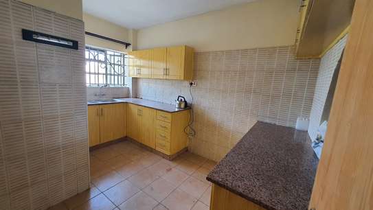 4 Bedroom House To Let i Langata image 9