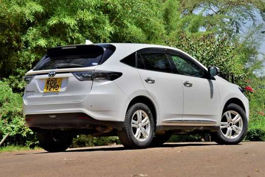 Toyota Harrier for Hire image 3
