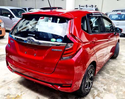 Honda fit Hybrid Red wine. image 4