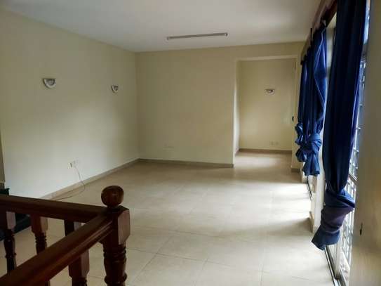 4 bedroom townhouse for rent in Lavington image 7