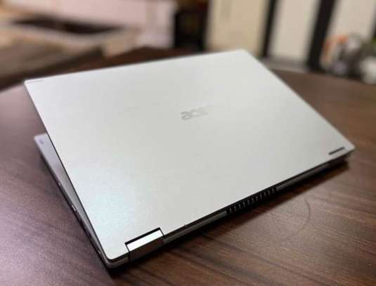 Acer spin 3 laptop image 2