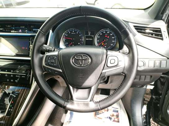 Toyota Harrier Year 2015 with leather seats KDK image 4