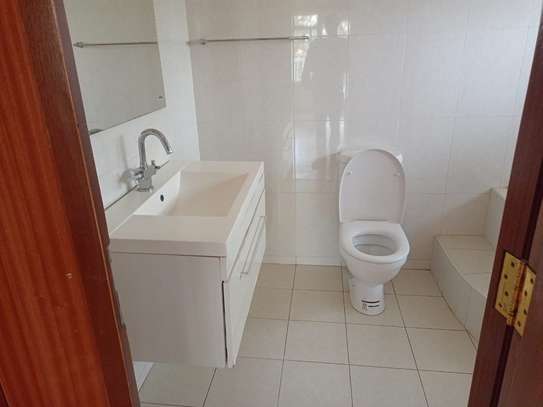 4 Bed House with En Suite in Westlands Area image 1