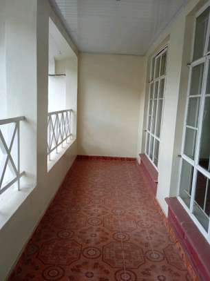 3 Bedroom with Dsq Apartment to let image 4