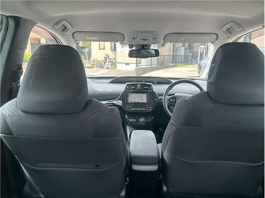 2019 TOYOTA PRIUS A image 2
