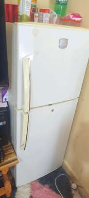 LG Double door 290 ltrs fridge. image 3