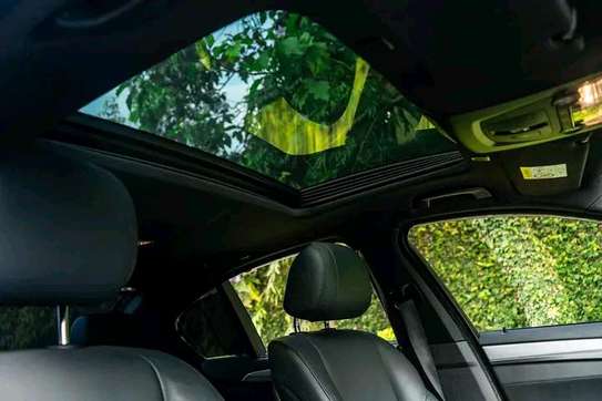 2016 BMW 528i Msport sunroof image 3
