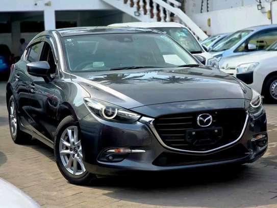 Mazda Axela hatchback image 10