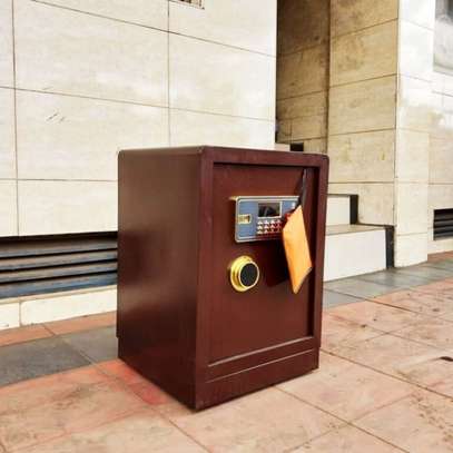 Office Safe : 60 Kgs Modern Fireproof Safe image 5