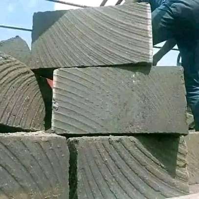 Machine cut/ Hand cut stones Ballast & Hardcores image 1