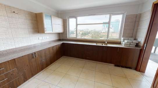 3 Bed Apartment with En Suite at Parklands image 10