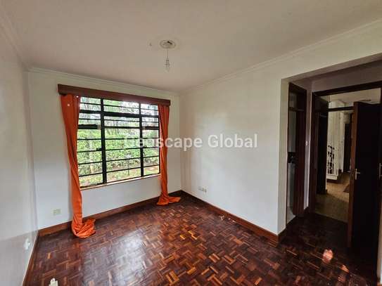 5 Bed House with En Suite in Rosslyn image 17