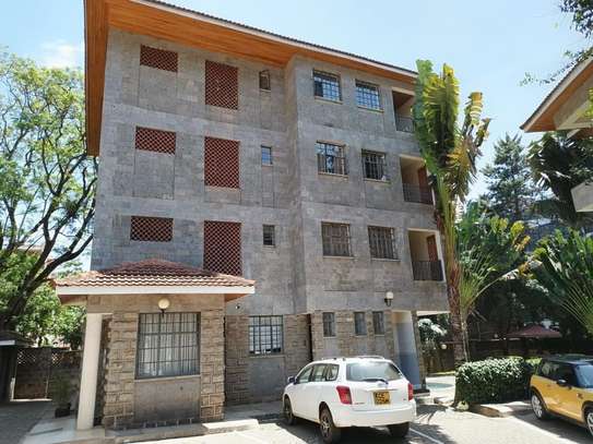 Serviced 2 Bed Apartment with En Suite at Statehouse image 1