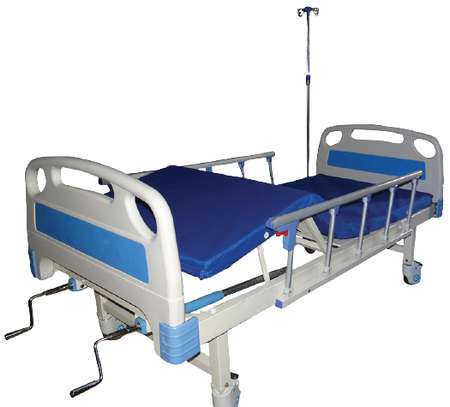 MEDICAL BED 2FUNCTION MANUAL HOSPITAL BED PRICE IN KENYA image 2