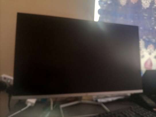 HP M27f Monitor. 27 inches image 4