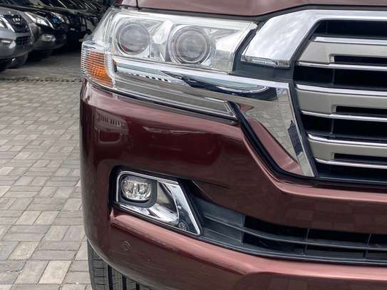 Toyota Land cruiser V8 2018 image 4