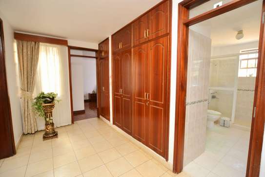 4 Bed Apartment with En Suite at Off Waiyaki Way image 11