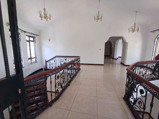 5 Bed House in Runda image 15