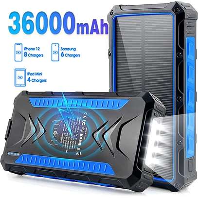 36000mah Solar Powerbank Blue Qi image 2