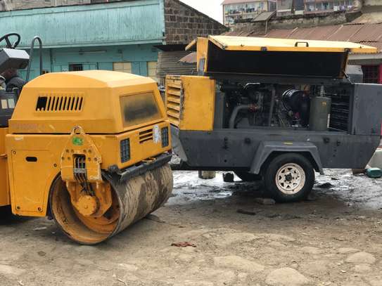 Backhoe and compressor for hire at affordable rate image 3